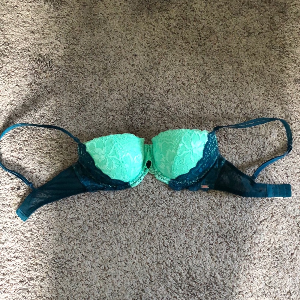 34C Pink teal and blue Date push-up bra